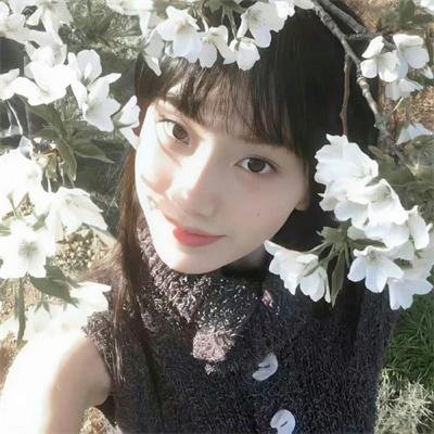 橙色女孩